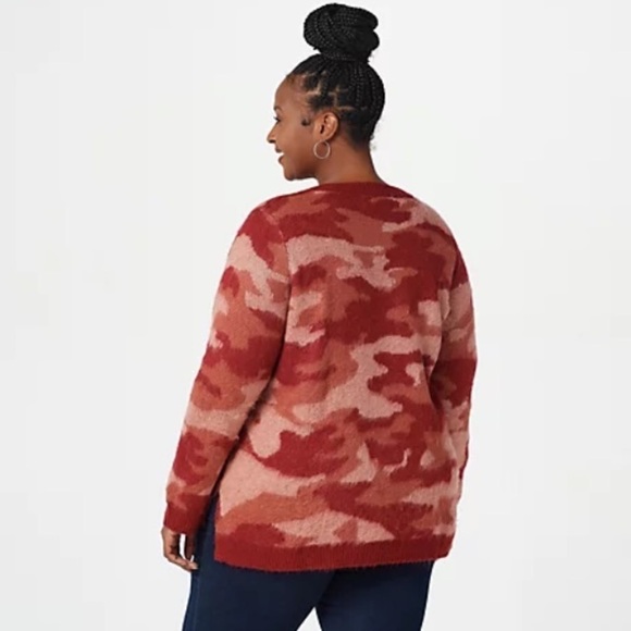 LOGO LAVISH BY LORI GOLDSTEIN Oversized Rust Sequin Long Sleeve Camo Sweater - Picture 2 of 11